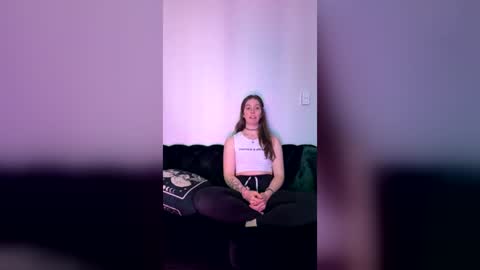 Snapshot of gabbivtate chatting on July 21, 2026, 2:14 am Gabbi Von Tate online show from July 21, 2026, 2:14 am