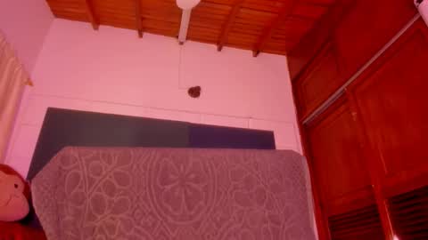 G A B R I E L A   online show from January 14, 2026, 12:05 am