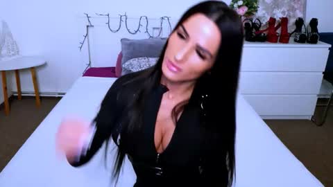 GabiCarter online show from February 4, 2026, 7:25 am