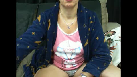 gaby  layla online show from December 11, 2024, 2:41 am