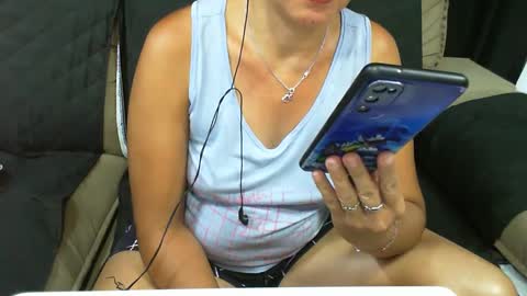 gaby  layla online show from February 25, 2025, 2:47 am