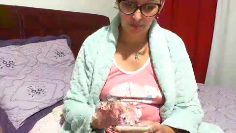 gaby  layla online show from October 22, 2025, 10:31 pm