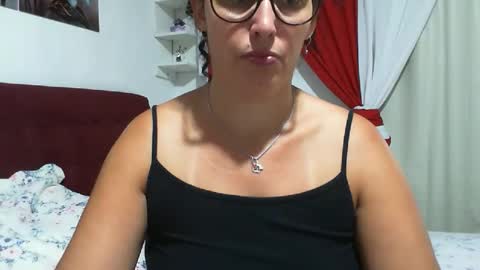 Snapshot of gabibrasil chatting on April 6, 2026, 6:42 pm gaby layla online show from April 6, 2026, 6:42 pm