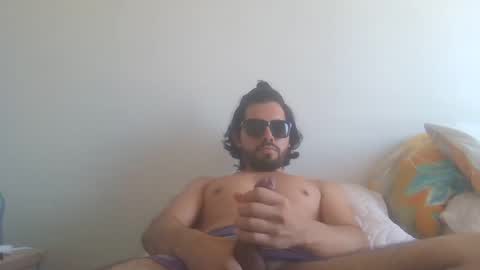 Snapshot of gabriel1839 chatting on March 2, 2025, 5:36 pm javier online show from March 2, 2025, 5:36 pm