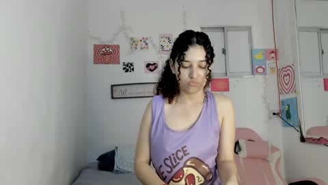 Snapshot of gabriela_duarte chatting on September 19, 2025, 5:53 am Gabi online show from September 19, 2025, 5:53 am