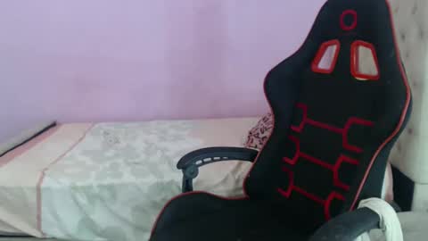 G A B R I E L A I S B A C K.  online show from February 17, 2025, 12:54 am