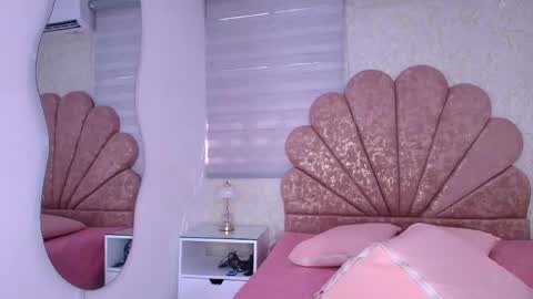 Snapshot of gabriela_leone chatting on June 1, 2026, 7:26 pm gabriela online show from June 1, 2026, 7:26 pm
