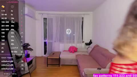 Snapshot of gabrielalove_ chatting on November 23, 2025, 8:52 pm Gabrielaaaa online show from November 23, 2025, 8:52 pm