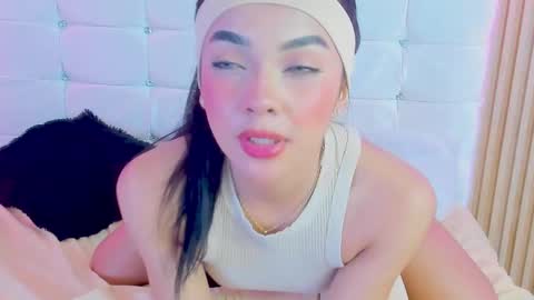 Gabriela Evans MS online show from February 26, 2025, 3:10 am