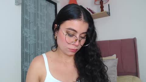 GabrielaRossa online show from February 6, 2025, 7:07 pm