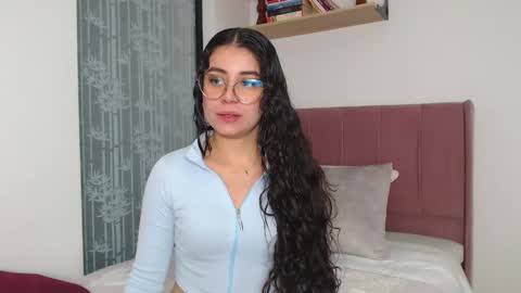 GabrielaRossa online show from February 11, 2025, 3:51 pm