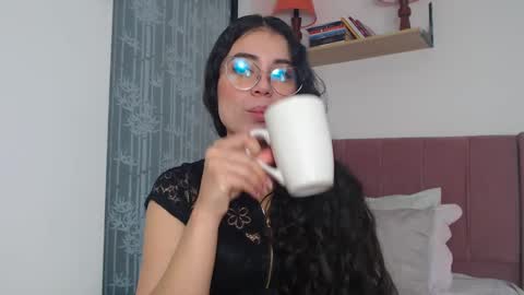 GabrielaRossa online show from February 17, 2025, 2:15 pm