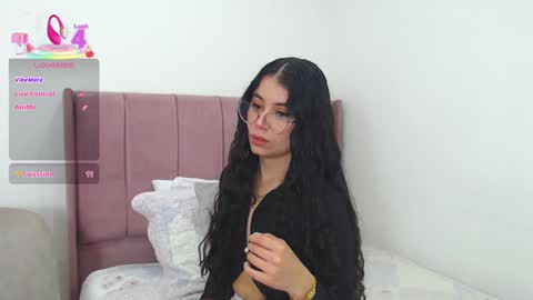 GabrielaRossa online show from September 20, 2025, 2:07 pm