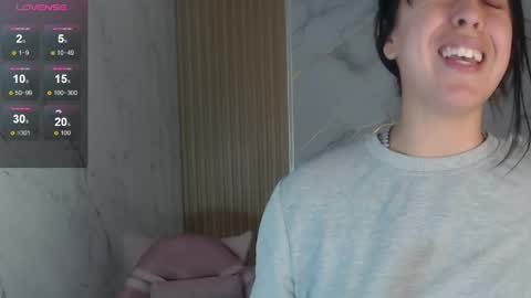 Snapshot of gabriella_storm_tf chatting on April 23, 2026, 1:51 am Gabriella online show from April 23, 2026, 1:51 am