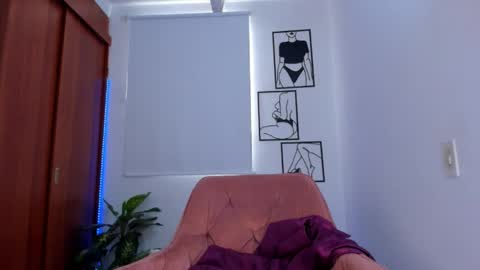 Snapshot of gaby_girl chatting on April 30, 2026, 8:57 pm online show from April 30, 2026, 8:57 pm
