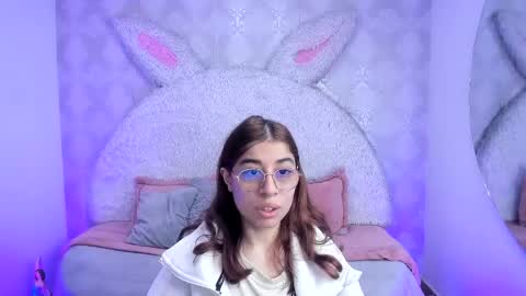 Gaby online show from June 4, 2026, 7:53 pm