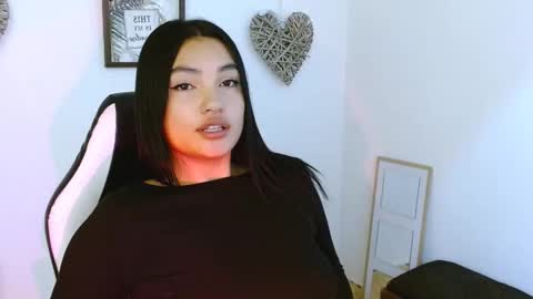 My name is Gabriela.. nice to meet you thumbs up please its very important to me online show from September 19, 2025, 12:02 am