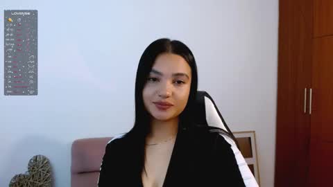 My name is Gabriela.. nice to meet you thumbs up please its very important to me online show from October 6, 2025, 4:37 pm