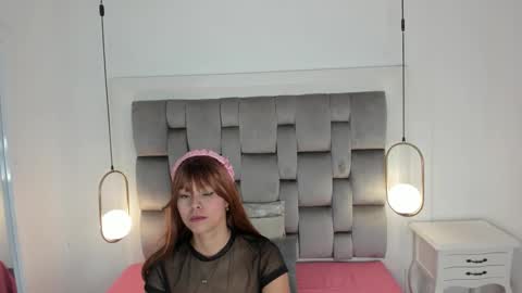 GABRIELA  online show from November 8, 2025, 11:32 am