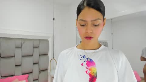 GABRIELA  online show from April 7, 2026, 11:43 am