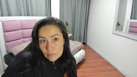 Snapshot of gaby_trent chatting on July 8, 2026, 10:09 am gabriela online show from July 8, 2026, 10:09 am
