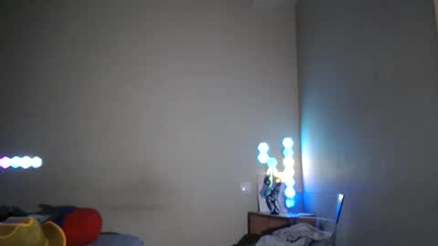 gabydeseo online show from April 16, 2026, 12:39 pm