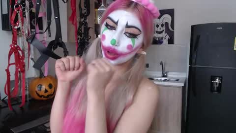 gabygumms online show from October 8, 2025, 2:47 pm