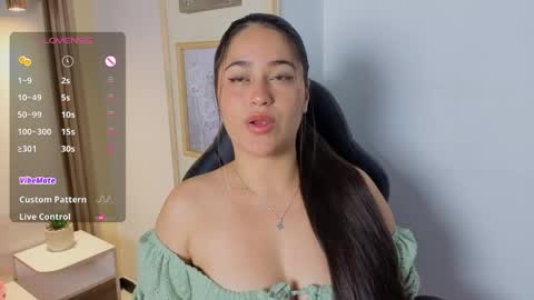 Snapshot of gabyjoness_ chatting on June 2, 2026, 4:14 am Gaby online show from June 2, 2026, 4:14 am