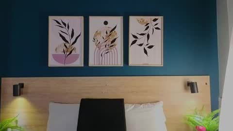 Snapshot of gabypetit chatting on November 5, 2025, 8:31 pm Gaby online show from November 5, 2025, 8:31 pm