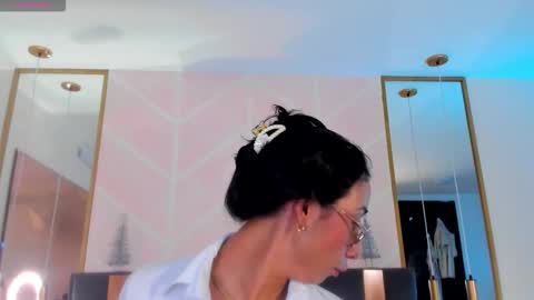 Snapshot of gabypetit chatting on November 14, 2025, 8:07 pm Gaby online show from November 14, 2025, 8:07 pm