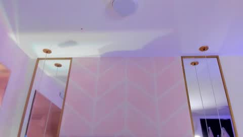 Snapshot of gabypetit chatting on November 29, 2025, 8:01 pm Gaby online show from November 29, 2025, 8:01 pm