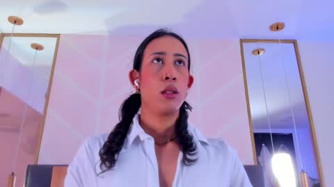 Snapshot of gabypetit chatting on November 30, 2025, 7:51 pm Gaby online show from November 30, 2025, 7:51 pm