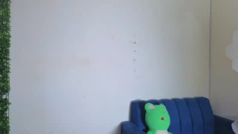 Snapshot of gael_david chatting on June 14, 2026, 2:24 am Gael online show from June 14, 2026, 2:24 am