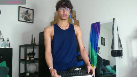 Snapshot of gael_jones chatting on September 16, 2025, 6:47 am gael_jones online show from September 16, 2025, 6:47 am