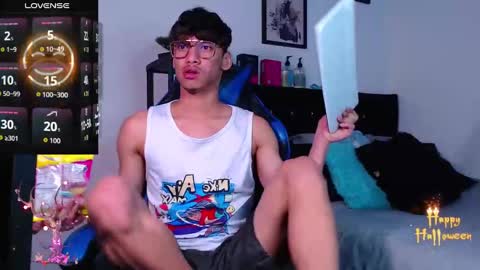 Snapshot of gael_jones chatting on October 21, 2025, 6:25 am gael_jones online show from October 21, 2025, 6:25 am