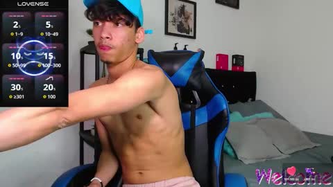 Snapshot of gael_jones chatting on November 5, 2025, 4:12 am gael_jones online show from November 5, 2025, 4:12 am