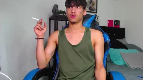 Snapshot of gael_jones chatting on November 13, 2025, 4:11 am gael_jones online show from November 13, 2025, 4:11 am