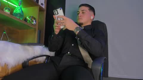 Snapshot of gael_williams3 chatting on September 18, 2025, 7:05 pm gael_williams3 online show from September 18, 2025, 7:05 pm