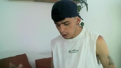 Snapshot of gaelgarcia07 chatting on February 15, 2026, 7:43 pm Gael Garca online show from February 15, 2026, 7:43 pm