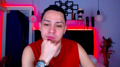Snapshot of gaellittle chatting on February 9, 2025, 12:19 pm gaellittle online show from February 9, 2025, 12:19 pm