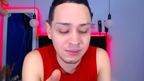 Snapshot of gaellittle chatting on February 14, 2025, 7:02 pm gaellittle online show from February 14, 2025, 7:02 pm
