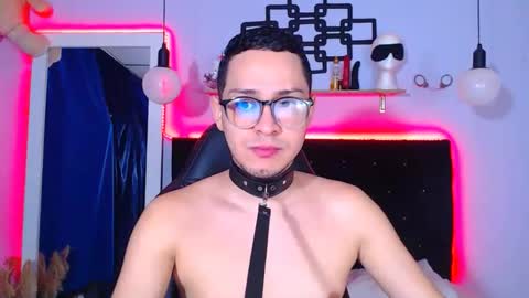 Snapshot of gaellittle chatting on February 15, 2025, 1:31 am gaellittle online show from February 15, 2025, 1:31 am