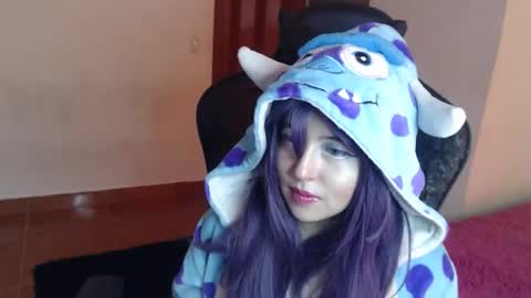 Kate 3 online show from April 1, 2026, 8:39 pm