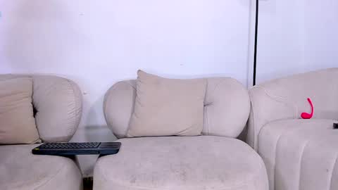 gal_stone_ online show from June 9, 2026, 12:11 am