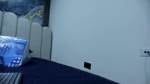 galaanderson online show from November 28, 2025, 1:25 pm