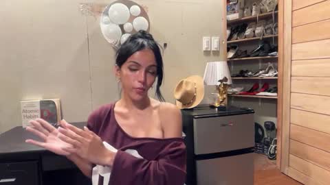 Snapshot of galileii chatting on November 24, 2025, 11:32 am galileii online show from November 24, 2025, 11:32 am