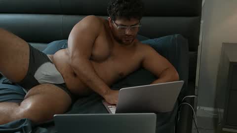 Snapshot of galyos03 chatting on June 1, 2026, 2:19 pm galyos03 online show from June 1, 2026, 2:19 pm