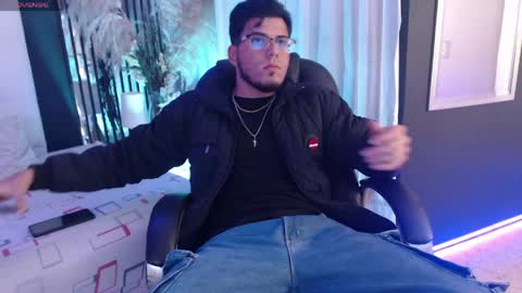 Snapshot of gambitoz chatting on April 6, 2026, 4:10 am Gabriel online show from April 6, 2026, 4:10 am