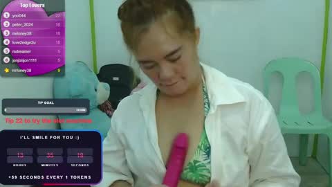 Snapshot of gamerstar9 chatting on December 6, 2024, 7:23 pm Jena online show from December 6, 2024, 7:23 pm