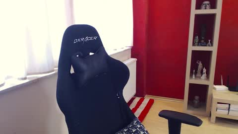 Snapshot of gangstalover8 chatting on January 8, 2025, 11:43 am GangstaLover online show from January 8, 2025, 11:43 am